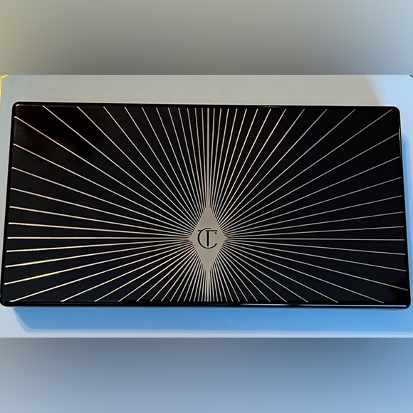 NWT Charlotte Tilbury Easy Eye Palette Darling Look